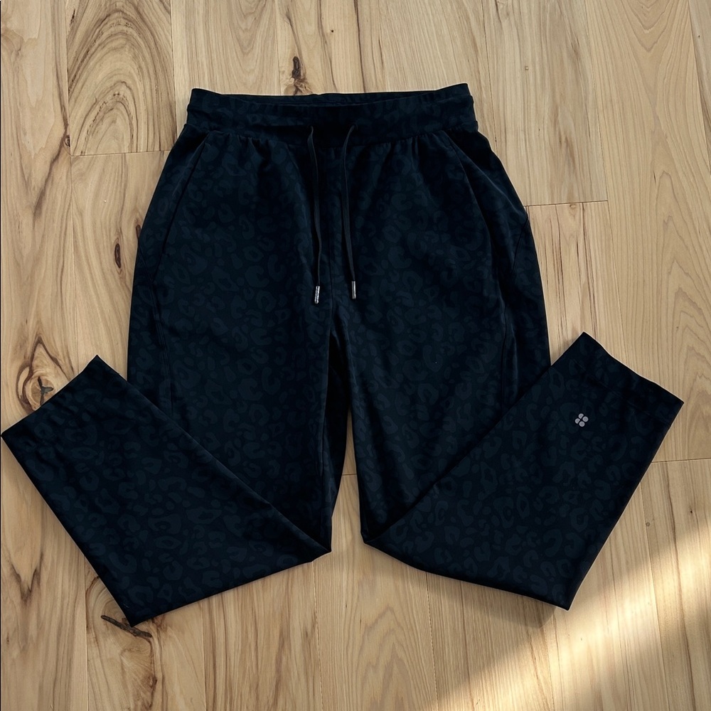Sweaty Betty Black Leopard Joggers Size S